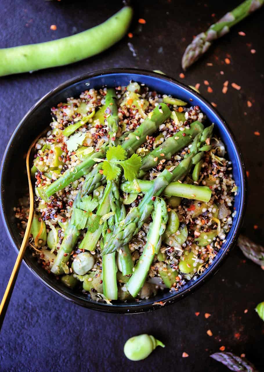 Quinoa, fèves, asperges & wakamé  - Recette de Baroudeuse Culinaire